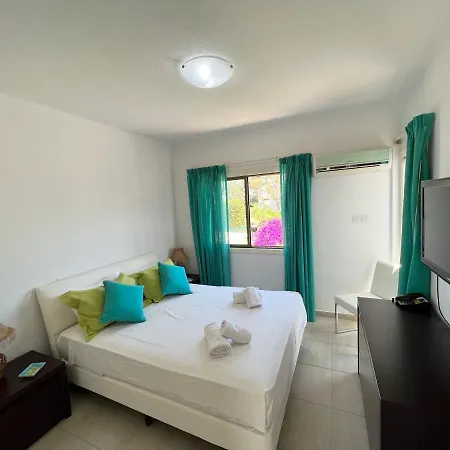 Villa Heart Of Protaras